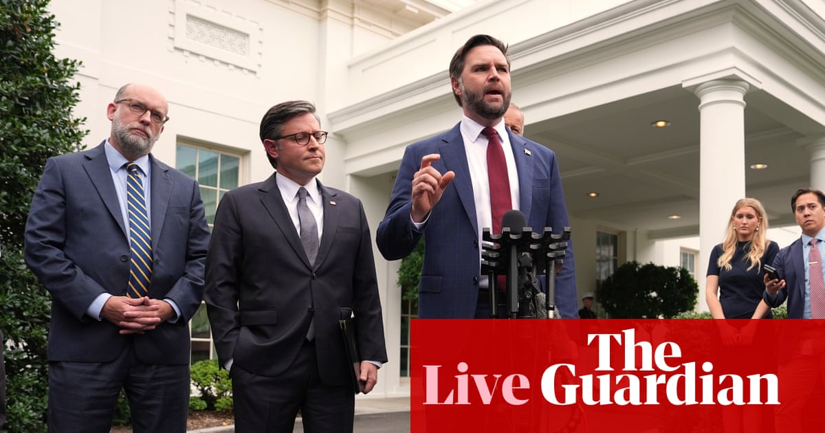 "Acho que estamos indo para um desligamento", diz JD Vance, enquanto Mike Johnson pede mais tempo para negociações - ao vivo | Administração Trump