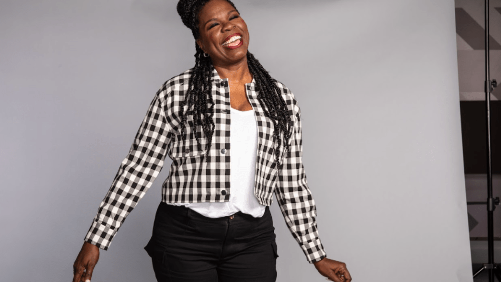 A lista de estrelas convidadas de 'DMV' inclui Leslie Jones; Jéssica Camacho é recorrente