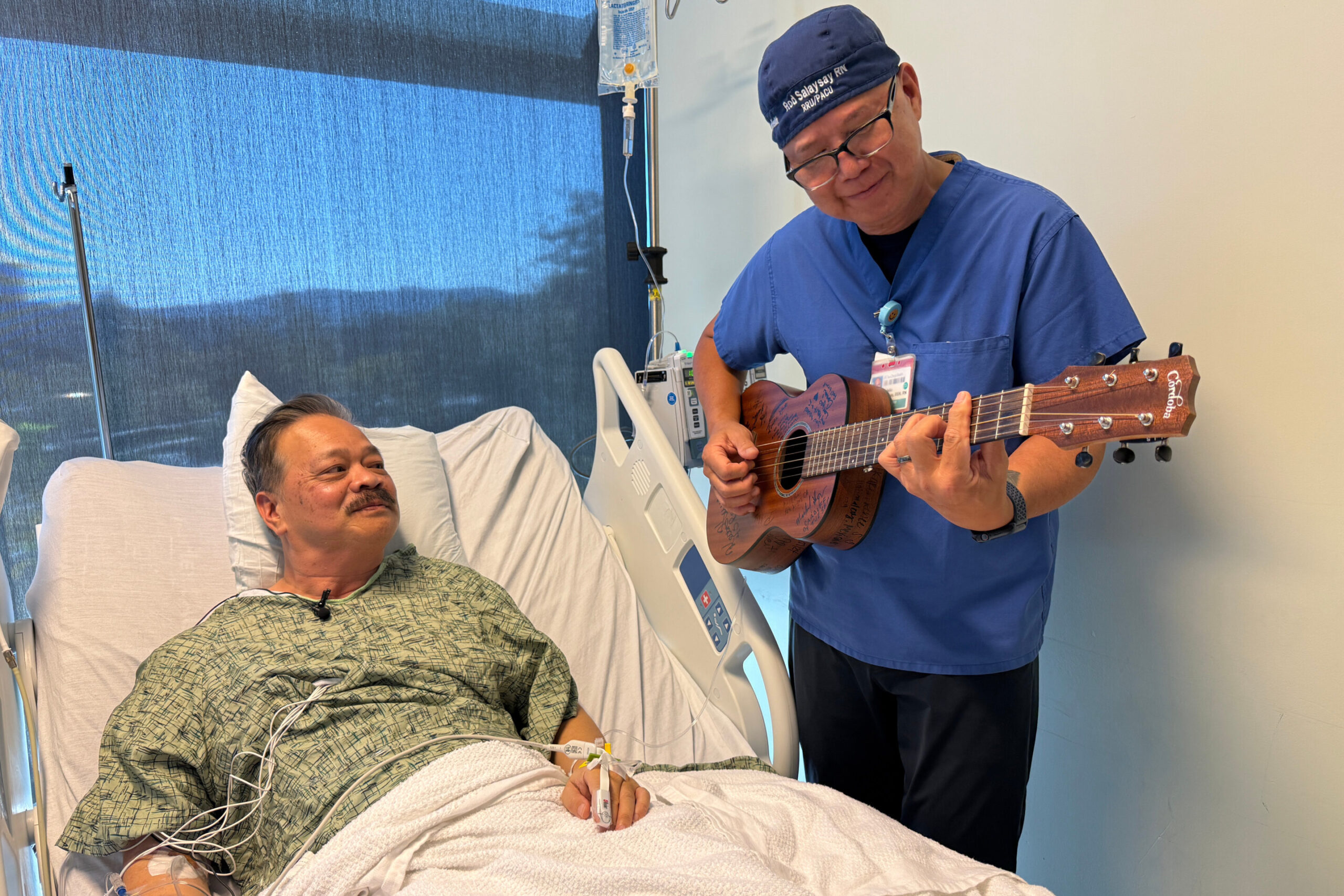 A música pode ajudar a aliviar a dor causada por uma cirurgia ou doença. Os cientistas estão ouvindo