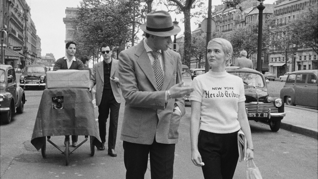(L-R) Matthieu Penchinat as Raoul Coutard, Guillaume Marbeck as Jean Luc Godard, Aubry Dullin as Jean-paul Belmondo and Zoey Deutch as Jean Seberg in Nouvelle Vague.