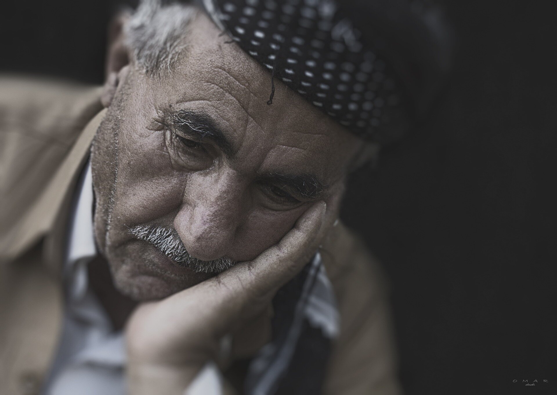 Adultos com 65 anos ou mais não estão imunes à epidemia de opioides, segundo estudo