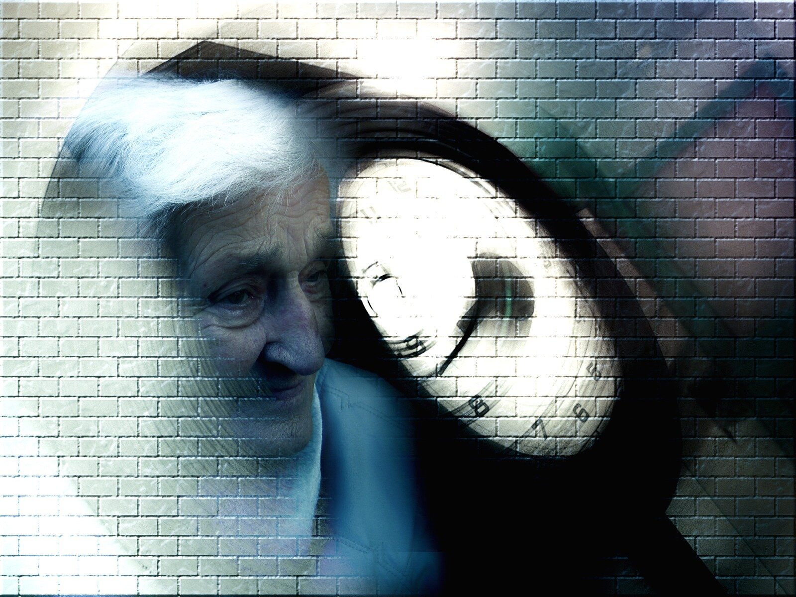 Alzheimer perturba ritmos circadianos de células cerebrais que limpam placas, mostra estudo em ratos