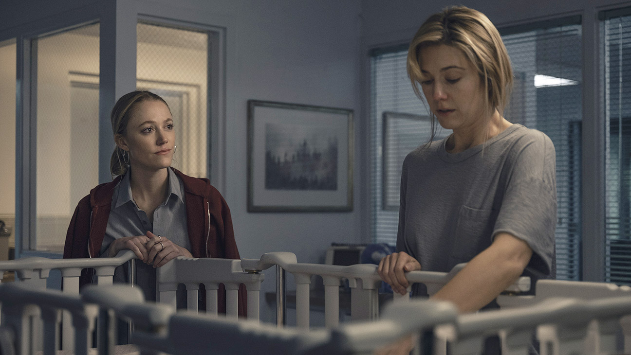 (L-R) Maika Monroe as Polly Murphy and Mary Elizabeth Winstead as Caitlin Morales in 20th Century Studios' The Hand That Rocks the Cradle
