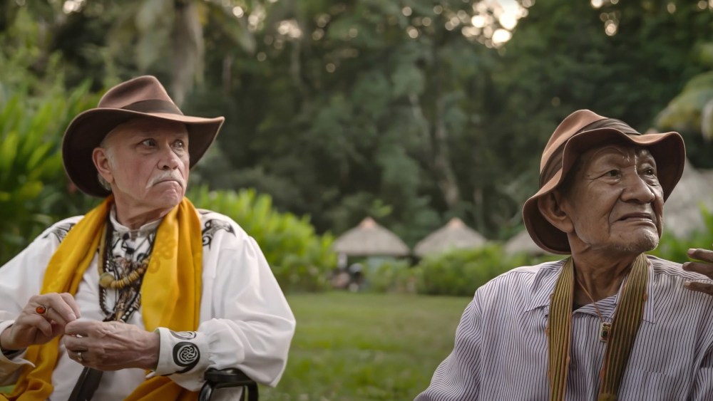 Danny McBride no documentário de produção executiva 'O homem que salva o mundo?'