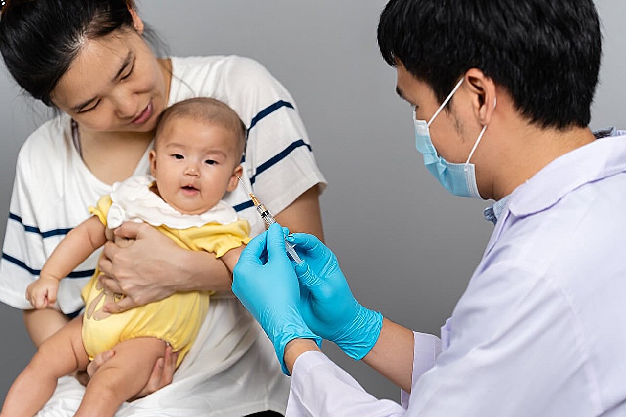 Duas doses de vacina contra gripe aumentam benefício para crianças menores de 3 anos