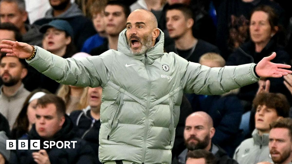 Chelsea's Italian head coach Enzo Maresca shouts instructions to the players from the touchline