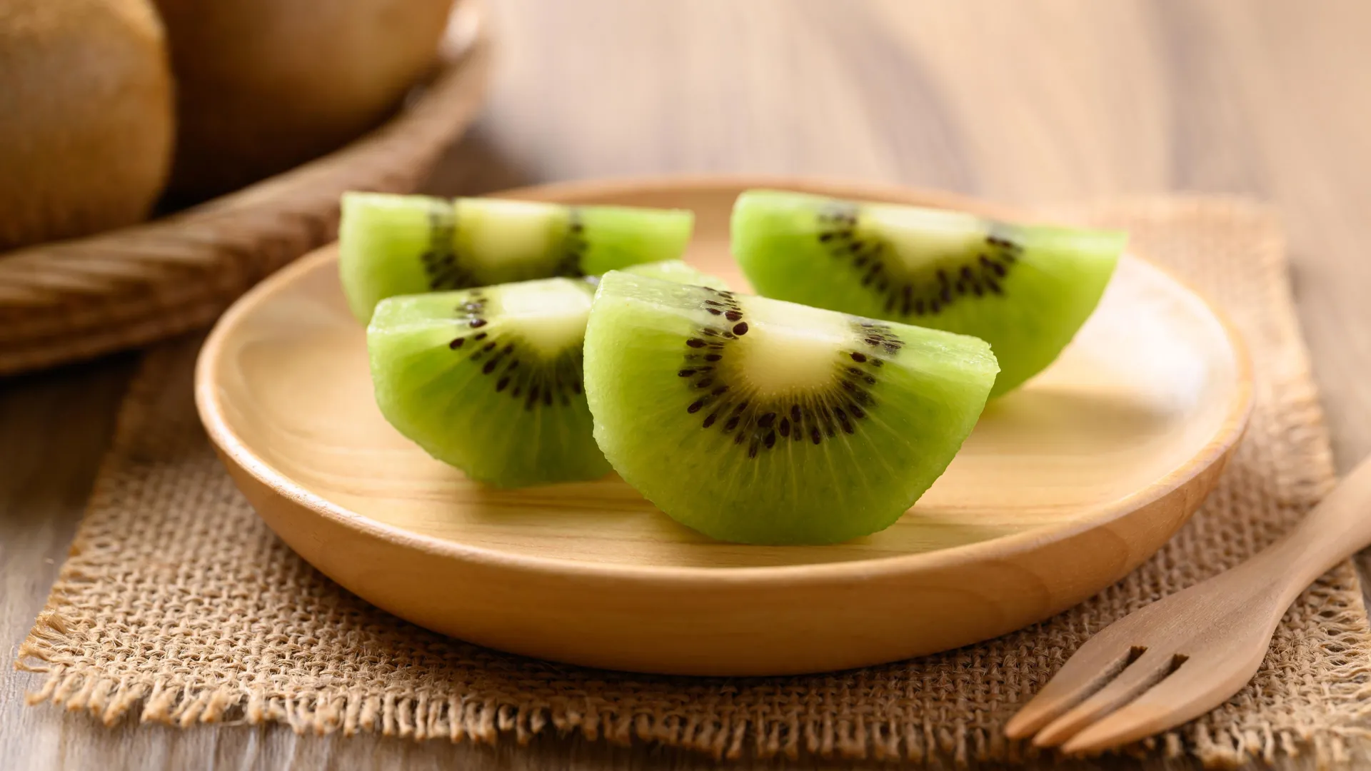 Esqueça a fibra. A ciência acaba de encontrar os alimentos que realmente ajudam a constipação
