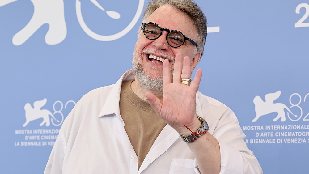 Guillermo del Toro ‘preferia morrer’ a usar IA generativa em filmes