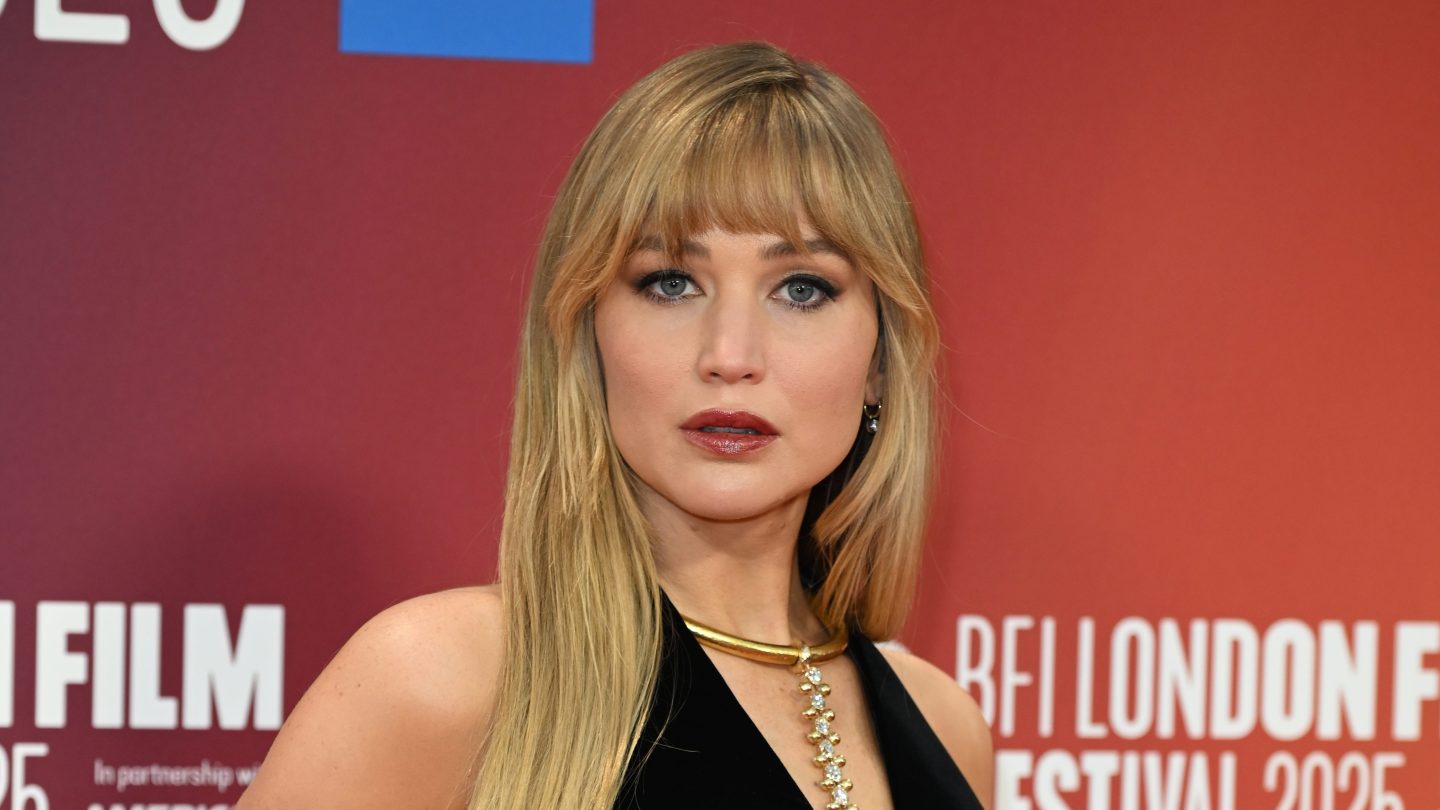 Jennifer Lawrence sobre suas dificuldades com entrevistas à imprensa
