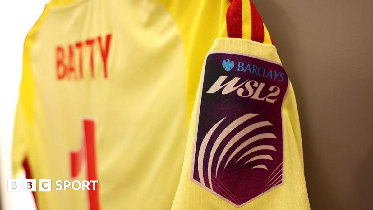 A badge that says 'Barclays WSL2' on the sleeve of an Emily Batty Nottingham Forest shirt