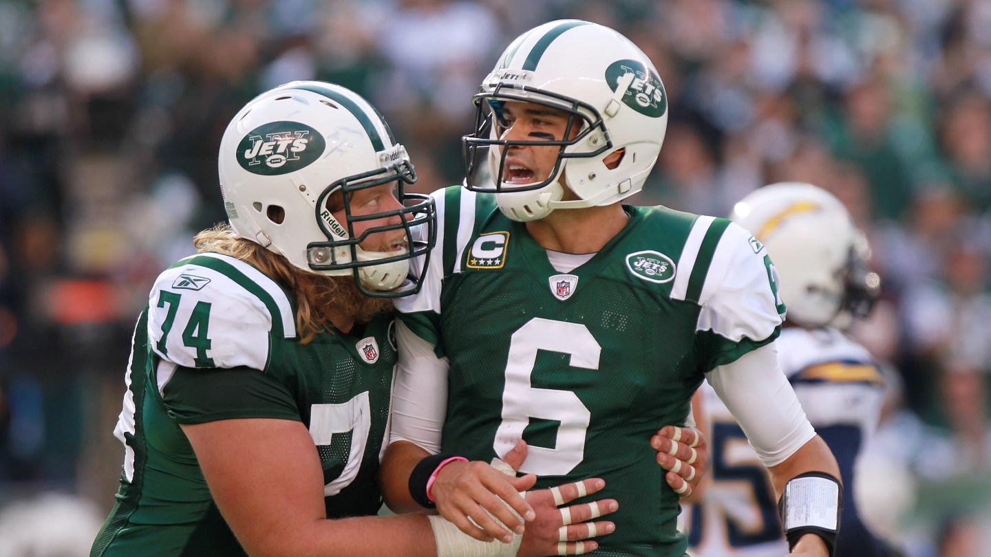 Mark Sanchez quebra o silêncio e lembra do companheiro de equipe dos Jets, Nick Mangold