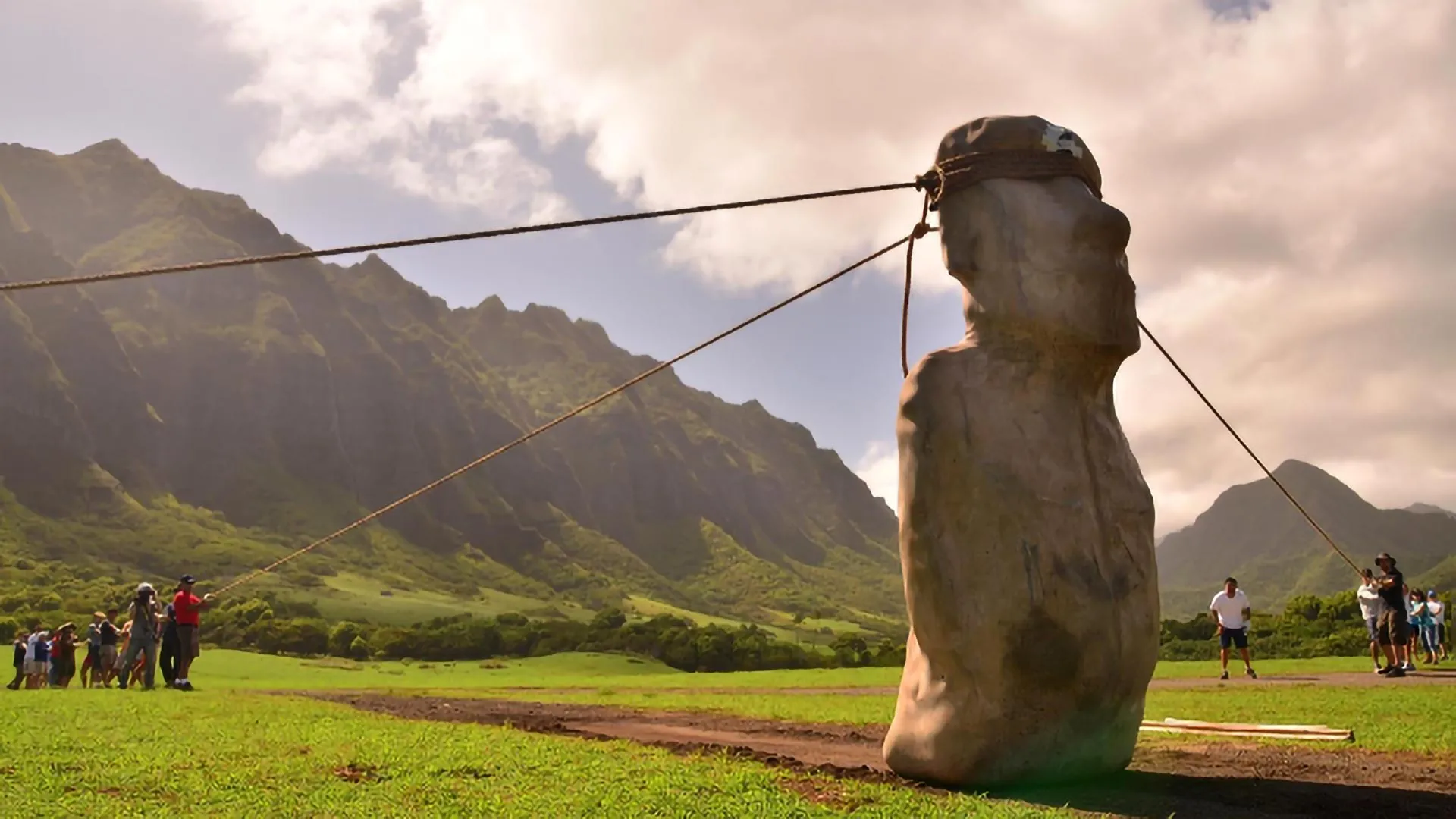 Os cientistas acabaram de provar que o moai poderia andar, resolvendo um mistério de 500 anos