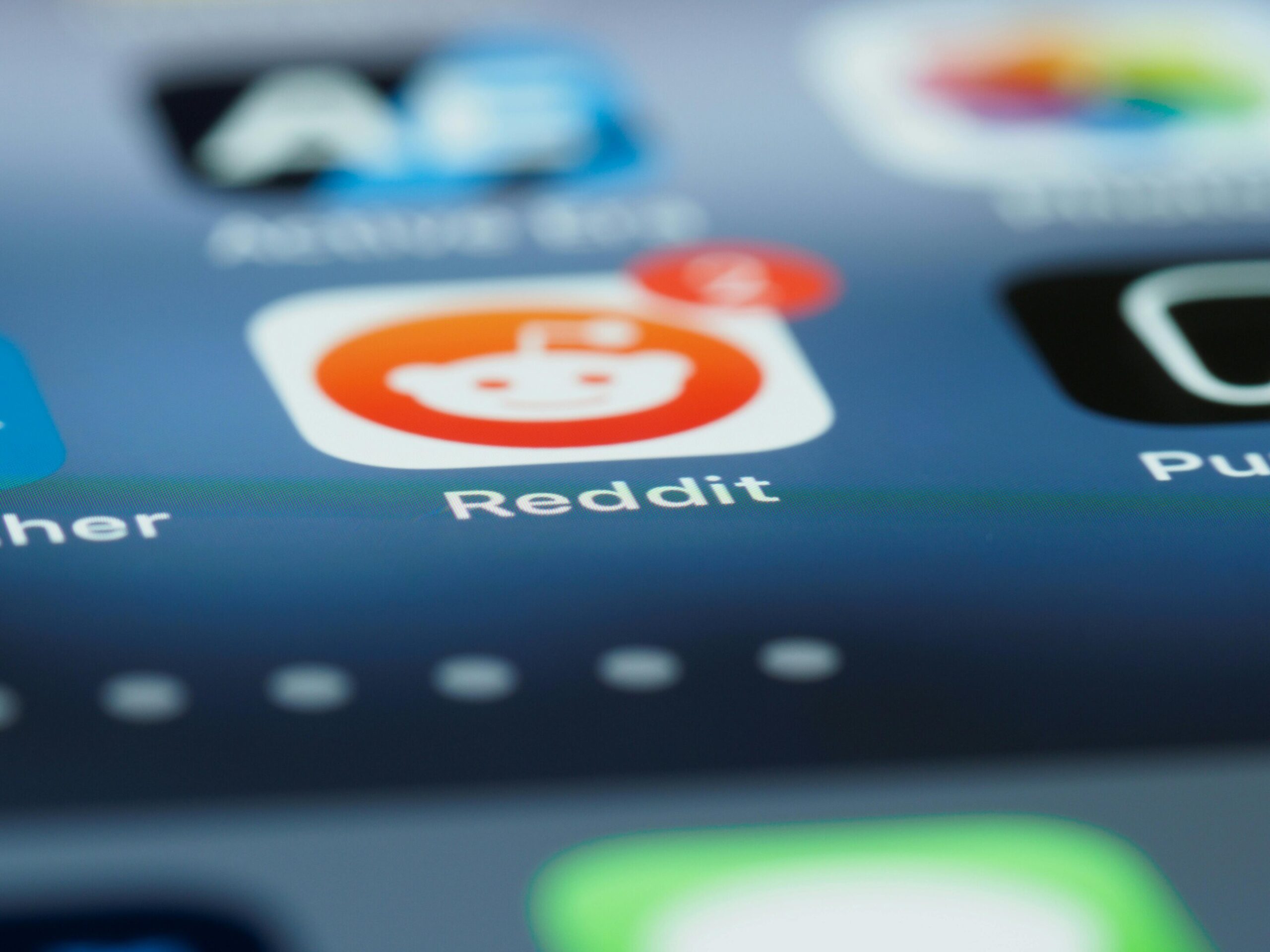 Os médicos investigam o Reddit para entender melhor o autogerenciamento da doença inflamatória intestinal