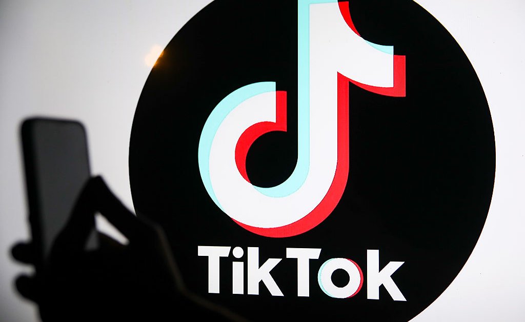 Por que a Indonésia suspensa-então não supede-a licença operacional da Tiktok