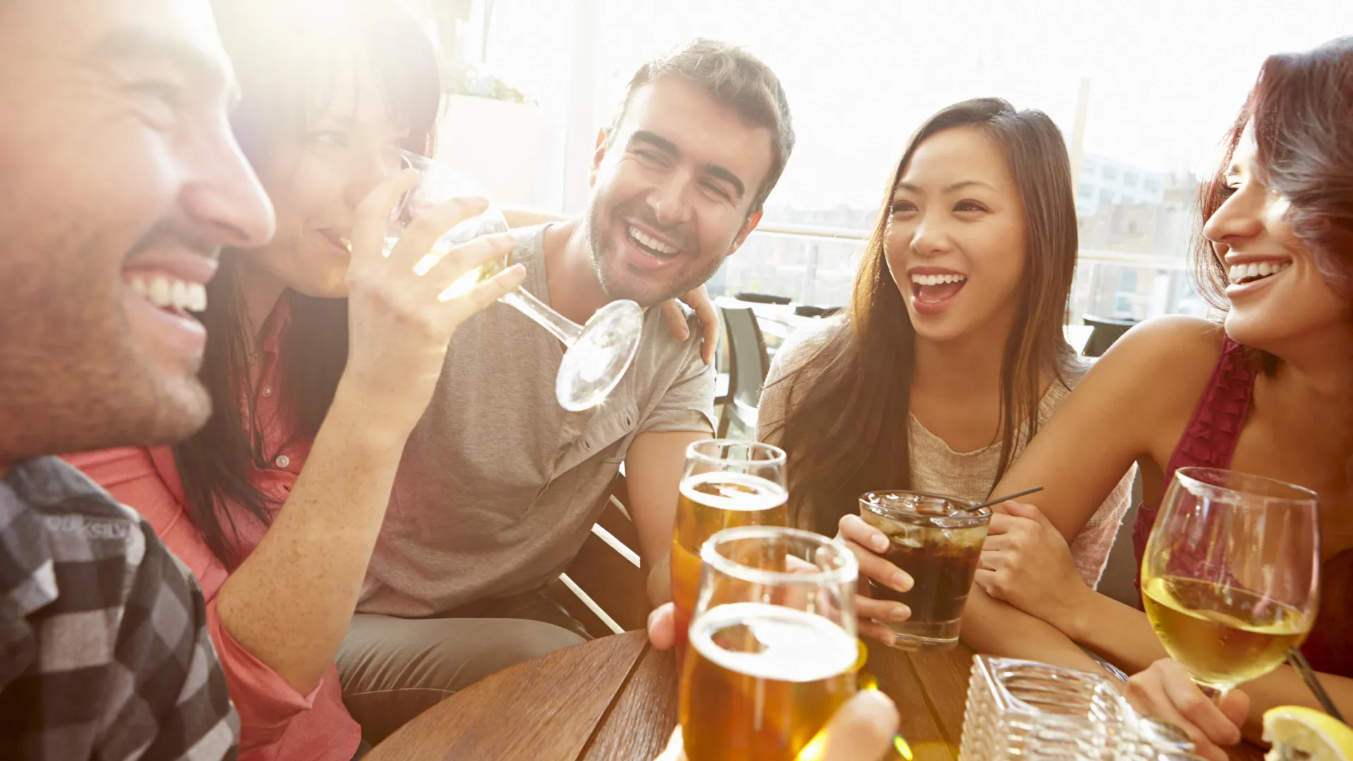 Quatro segredos estranhos cientistas acabaram de encontrar em cerveja e vinho