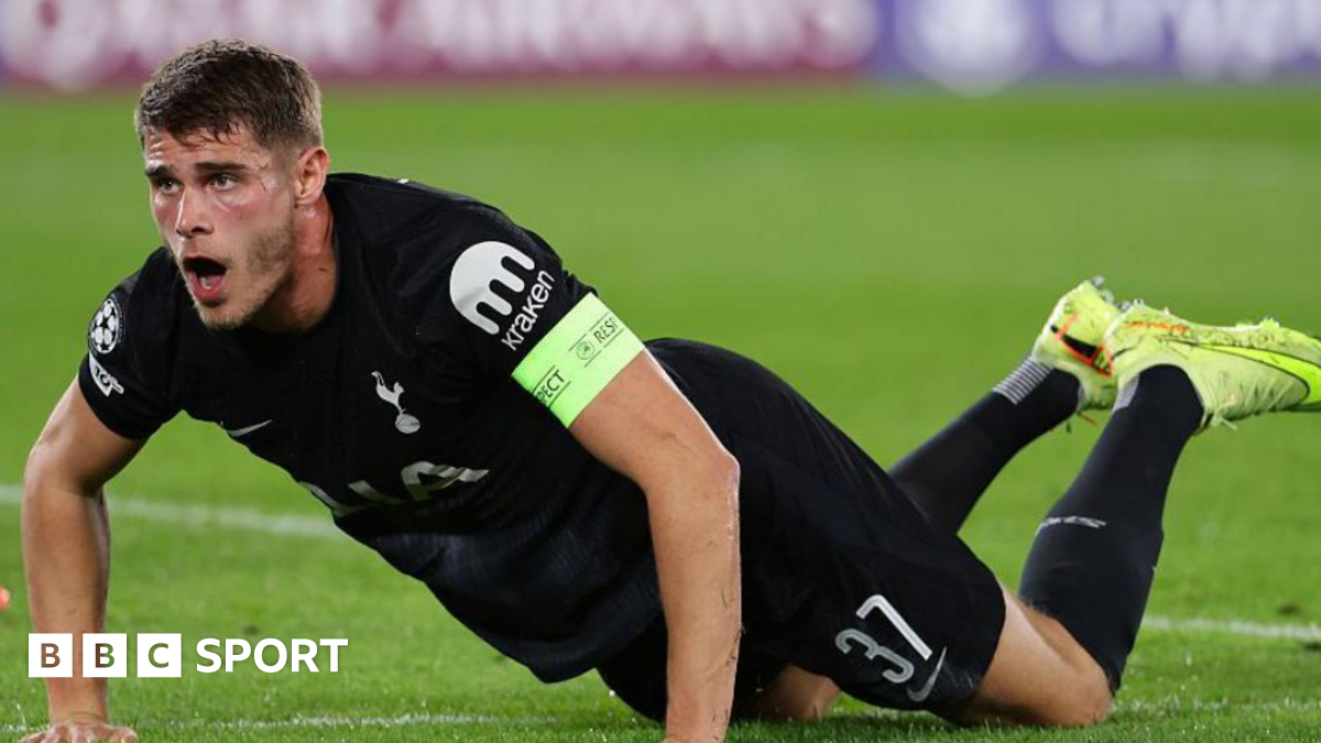 Spurs head coach Thomas Frank gestures from the sidelines during the Champions League match at Monaco