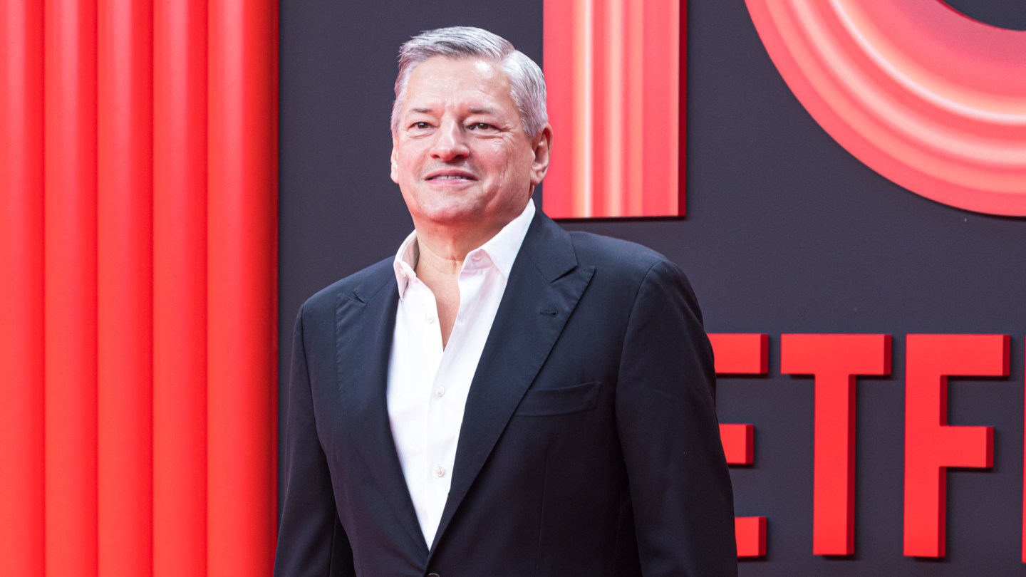 Ted Sarandos, da Netflix, reage à Warner Bros. Placa "À venda"