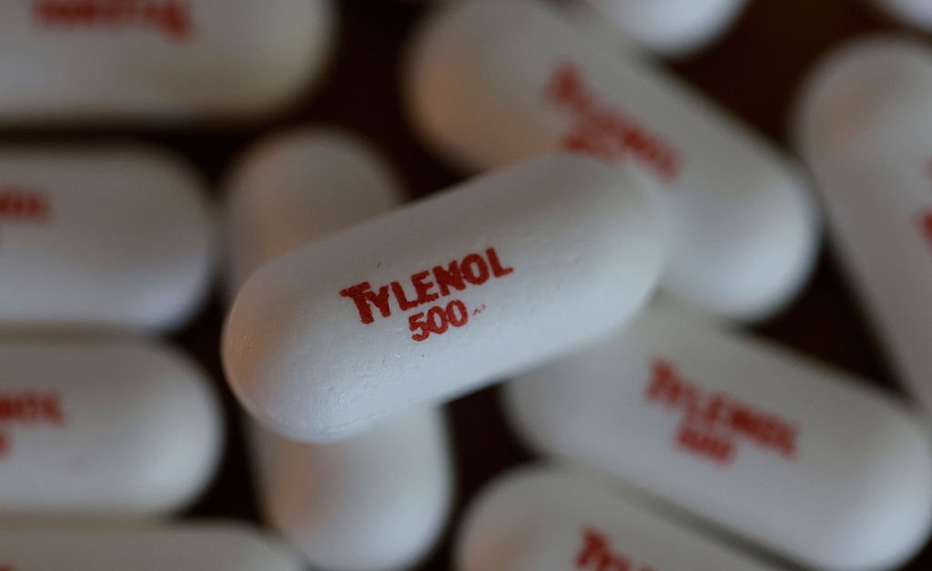 Texas processa fabricantes de Tylenol por alegações de ligações com autismo