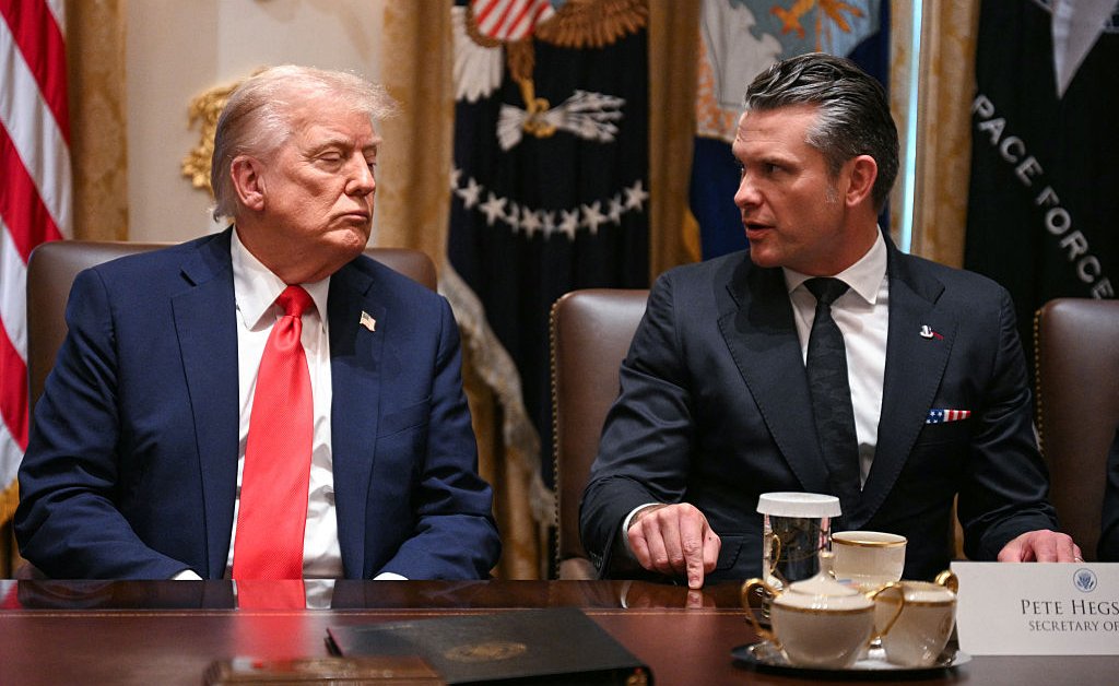 Trump confirma último ataque a navio perto da Venezuela