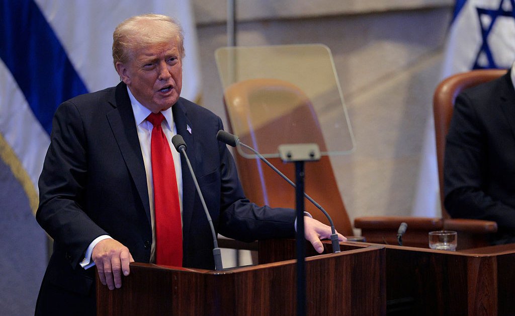 Trump discursa no Knesset após declarar o fim da guerra em Gaza