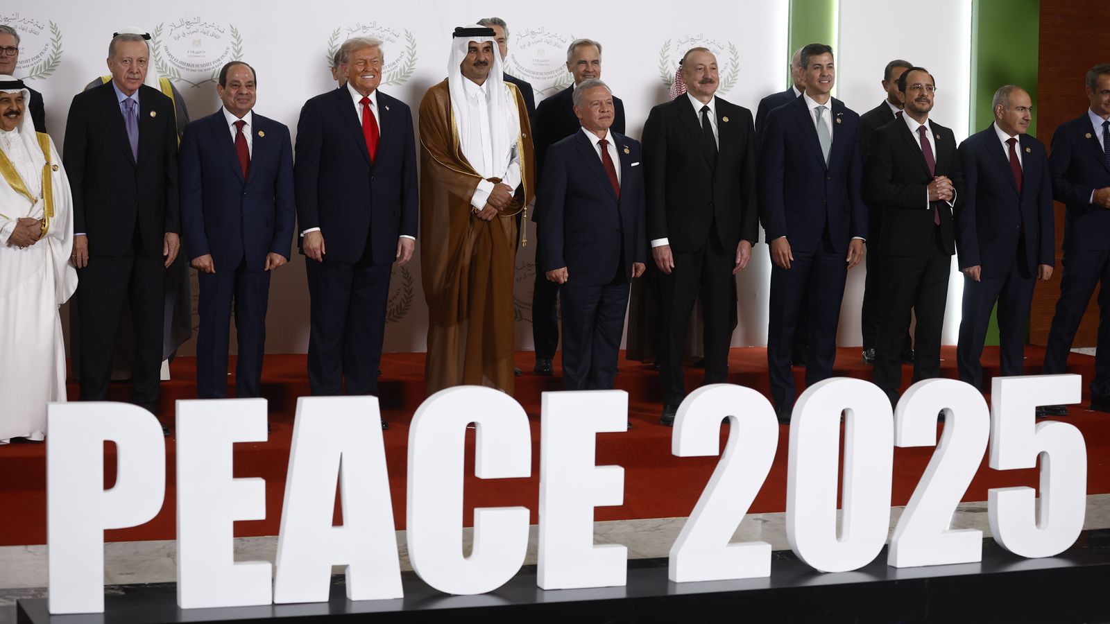 Trump diz que 'orações de milhões foram respondidas' enquanto elogia 'paz no Oriente Médio' | Notícias do mundo