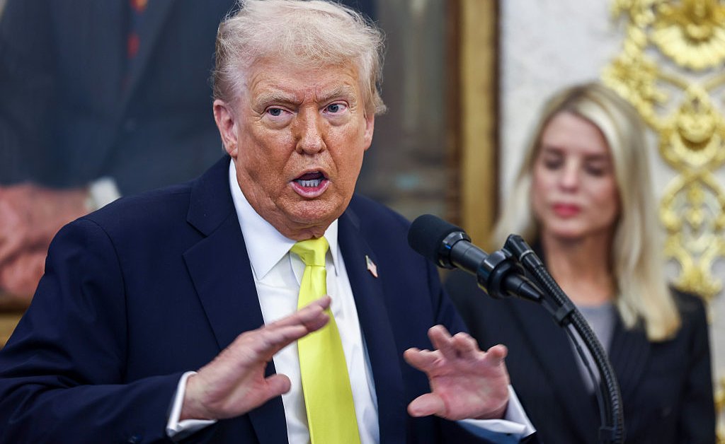 Trump sugere que ataques militares na Venezuela podem acontecer em breve
