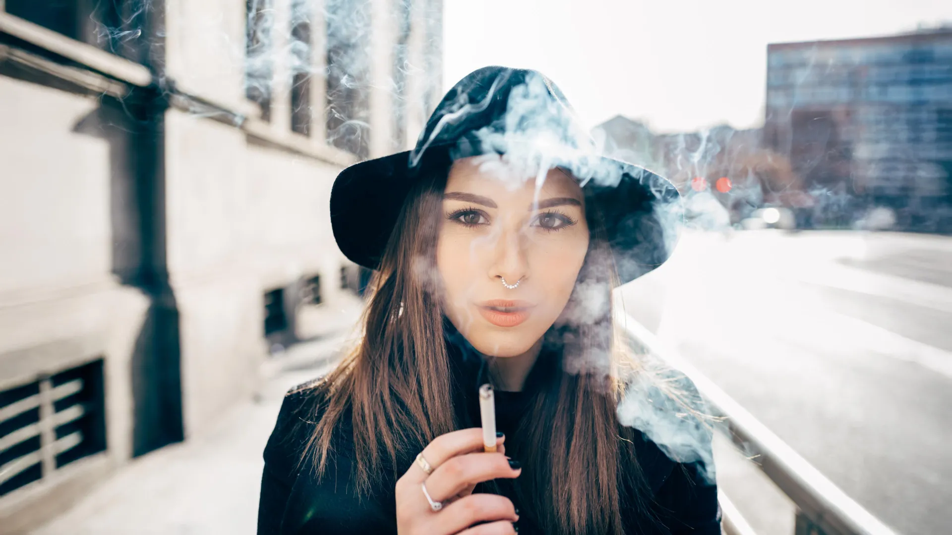 Apenas alguns cigarros por dia podem danificar seu coração por décadas