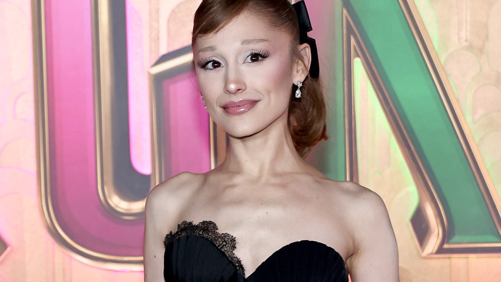 Ariana Grande testa positivo para Covid após turnê de imprensa de 'Wicked 2'