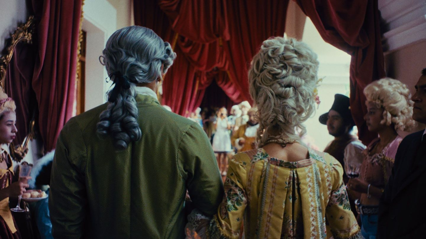 Clipe do filme 'Versalles': monarcas autodenominados no México