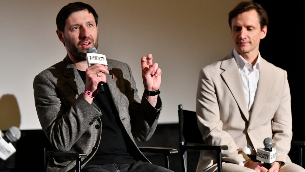 Como 'The Southern Chronicles' criou a aparência da Lituânia dos anos 1990