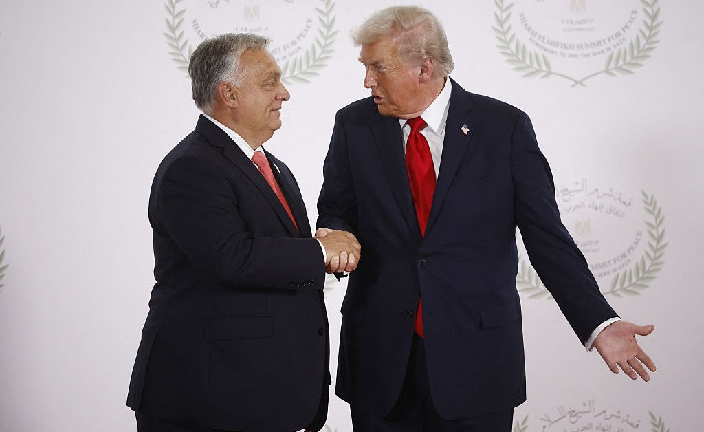Como o petróleo russo poderia desfazer o relacionamento Trump-Orbán