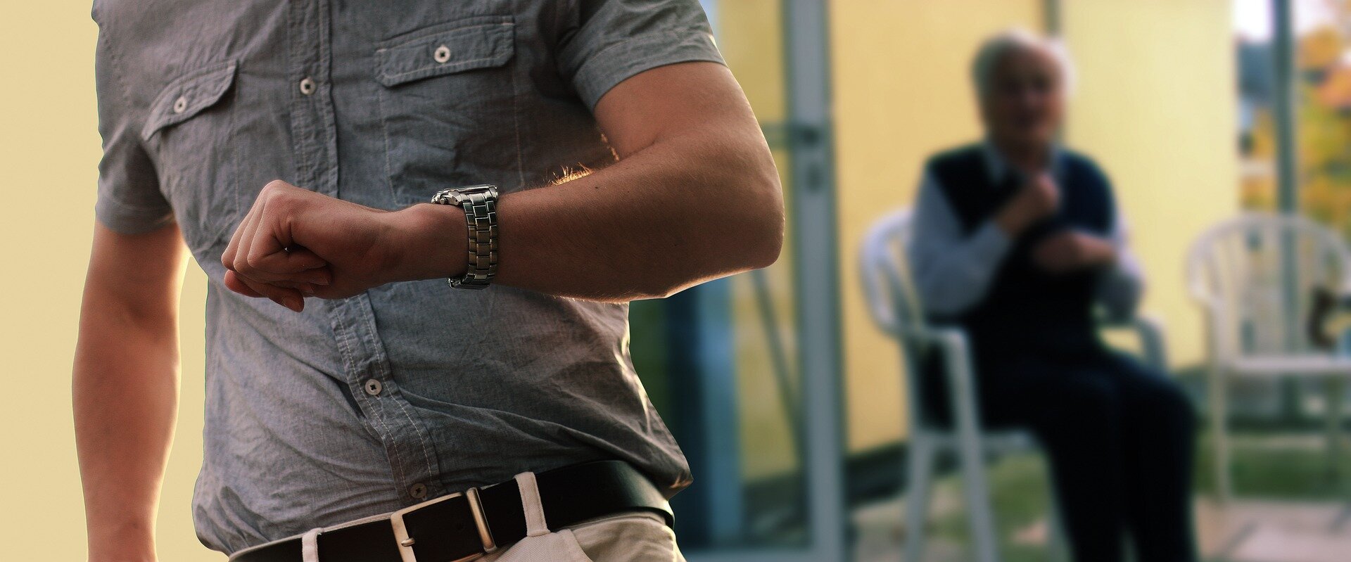 Como os residentes de lares de idosos foram apanhados na reação dos opiáceos