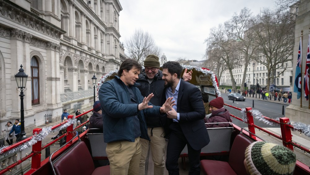 Diretor de 'Family Plan 2' em filmar cenas de ação reais: I Hate AI