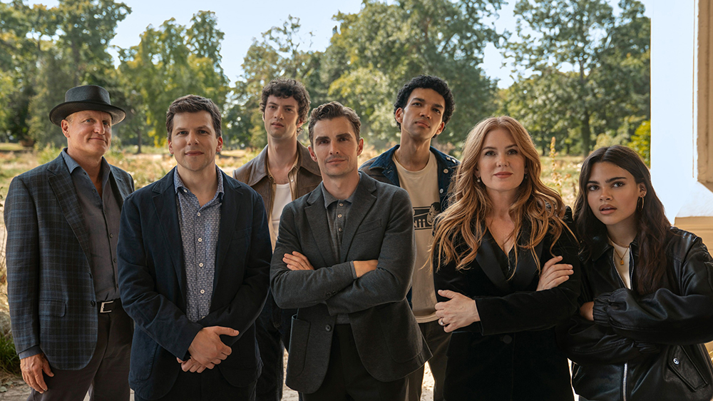 NOW YOU SEE ME: NOW YOU DON'T, from left: Woody Harrelson, Jesse Eisenberg, Dominic Sessa, Dave Franco, Justice Smith, Isla Fisher, Ariana Greenblatt, 2025. ph: Katalin Vermes / © Lionsgate /Courtesy Everett Collection