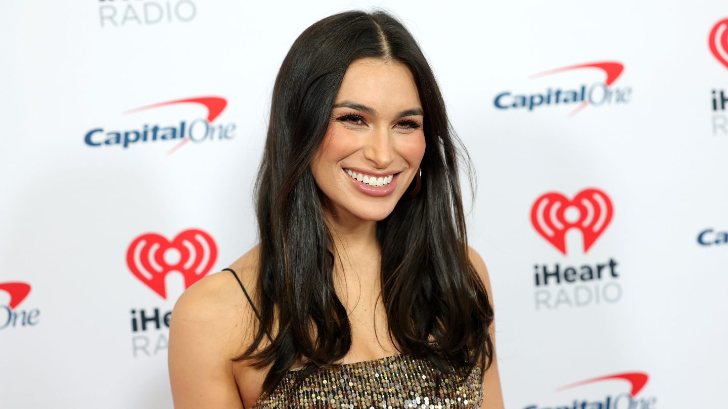 Elenco de donas de casa reais de Rhode Island: Ashley Iaconetti, Dolores Catania