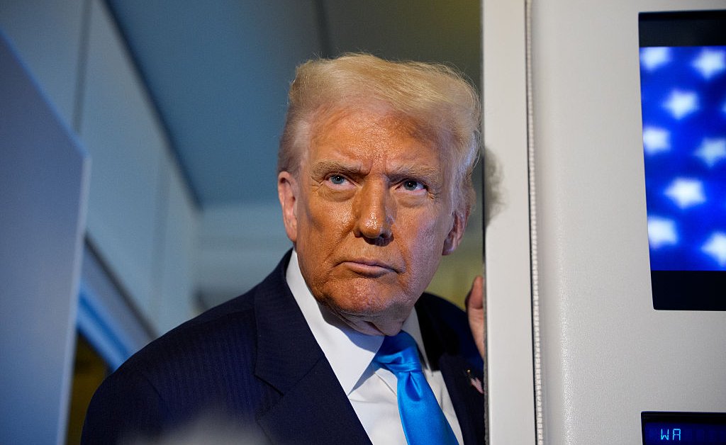 Em meio a pesquisas baixas, Trump ficou longe dos campos de batalha eleitorais