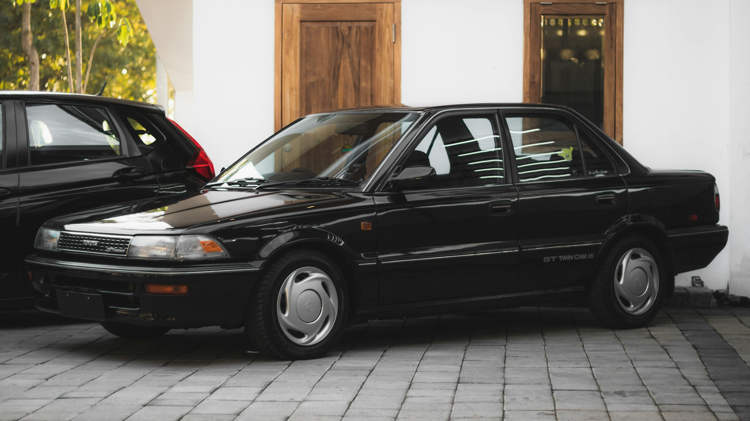 Homem encena roubo de carro para evitar ir às compras com a esposa