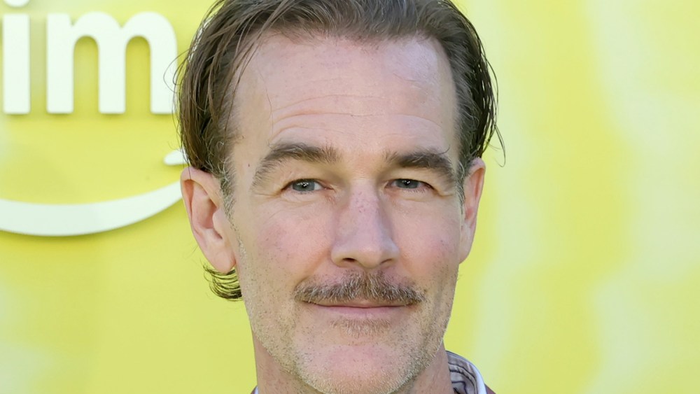 James Van Der Beek leiloa itens de 'Dawson's Creek' para custos de câncer