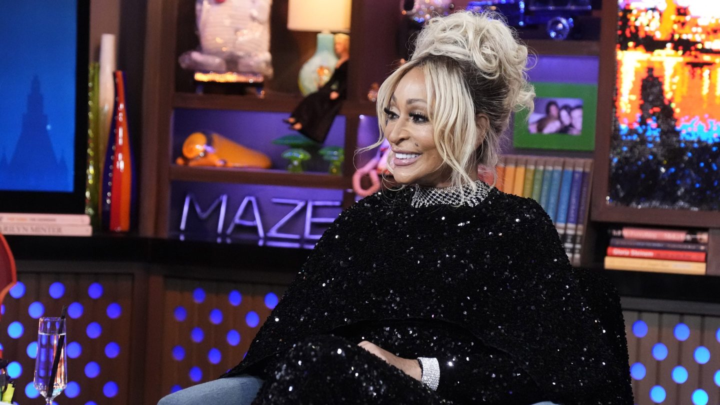 Karen Huger retornando ao 'RHOP' para entrevista com Andy Cohen no final