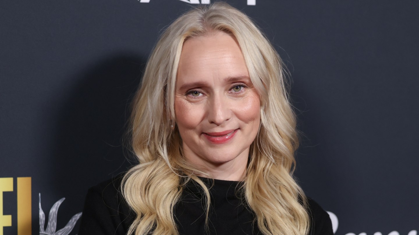 Mona Fastvold assina com Magna Studios