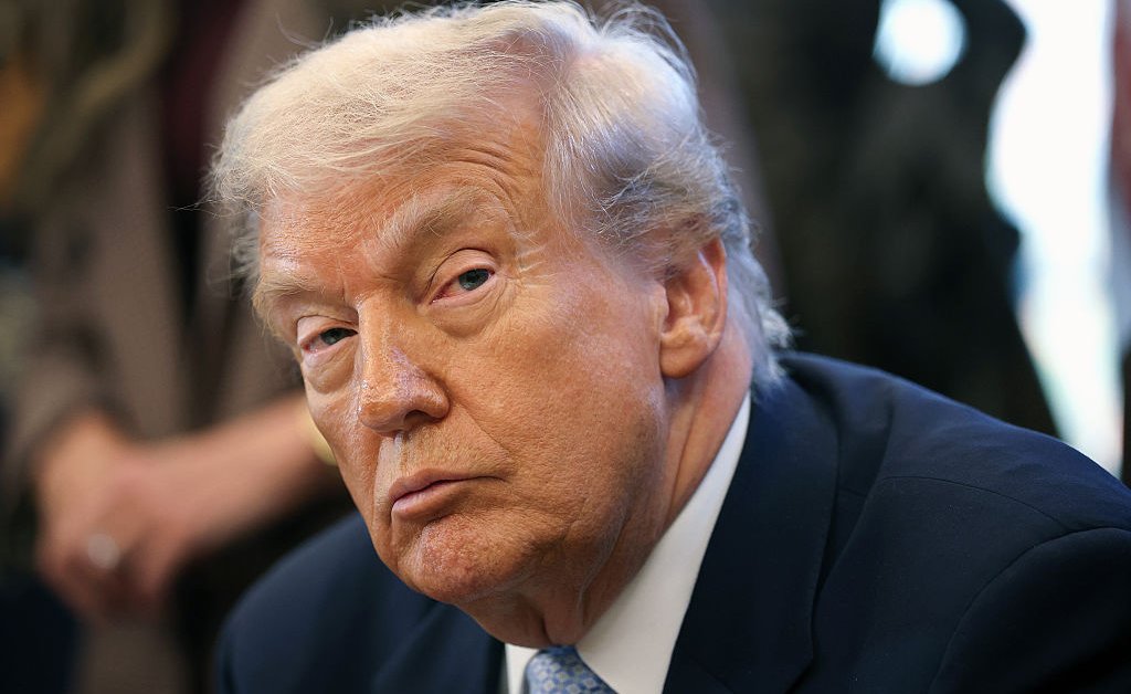 Na saga Epstein, sinais de que Trump está perdendo o controle do movimento MAGA