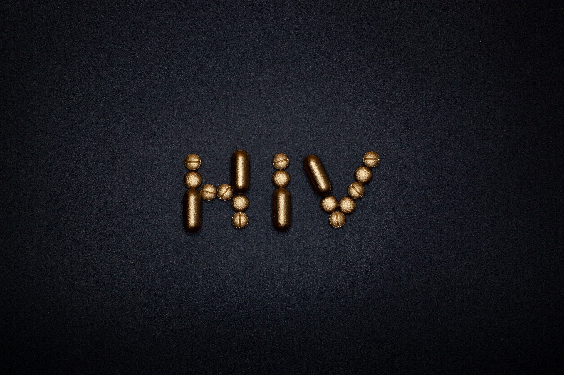 O VIH não conhece fronteiras e a nova estratégia da administração Trump deixa os americanos vulneráveis, explica o especialista