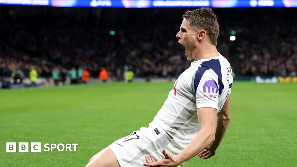 Troy Deeney and Moises Caicedo