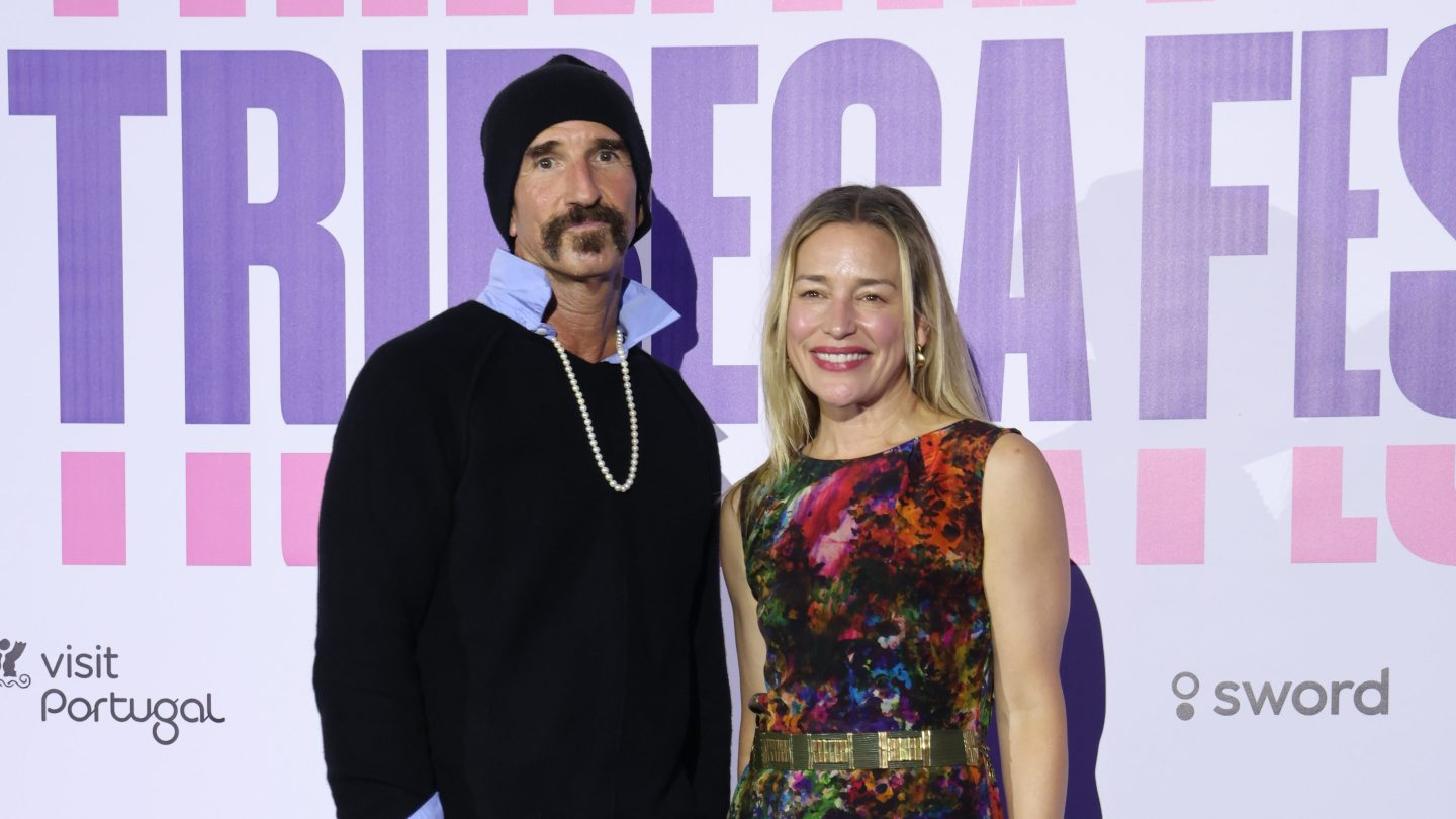 Piper Perabo sobre como trabalhar com o marido Stephen Kay em assuntos secretos