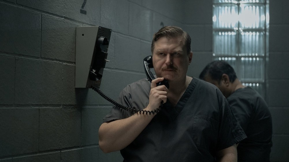 Programas de TV sombrios podem ter grande sucesso no Globo de Ouro: 'Monstro', 'Devil in Disguise'