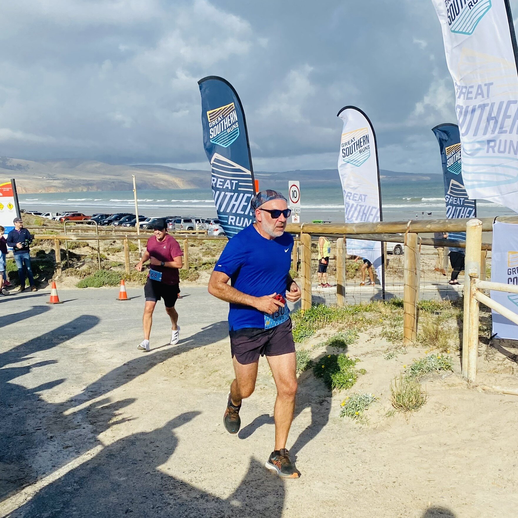 Sonhando com menos lesões durante a corrida? Comece com um sono melhor