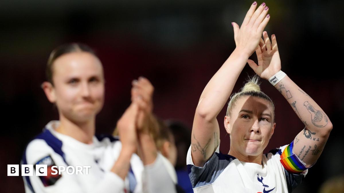 Tottenham Hotspur's Bethany England acknowledges the crowd at the final whistle after the Women's Super League match