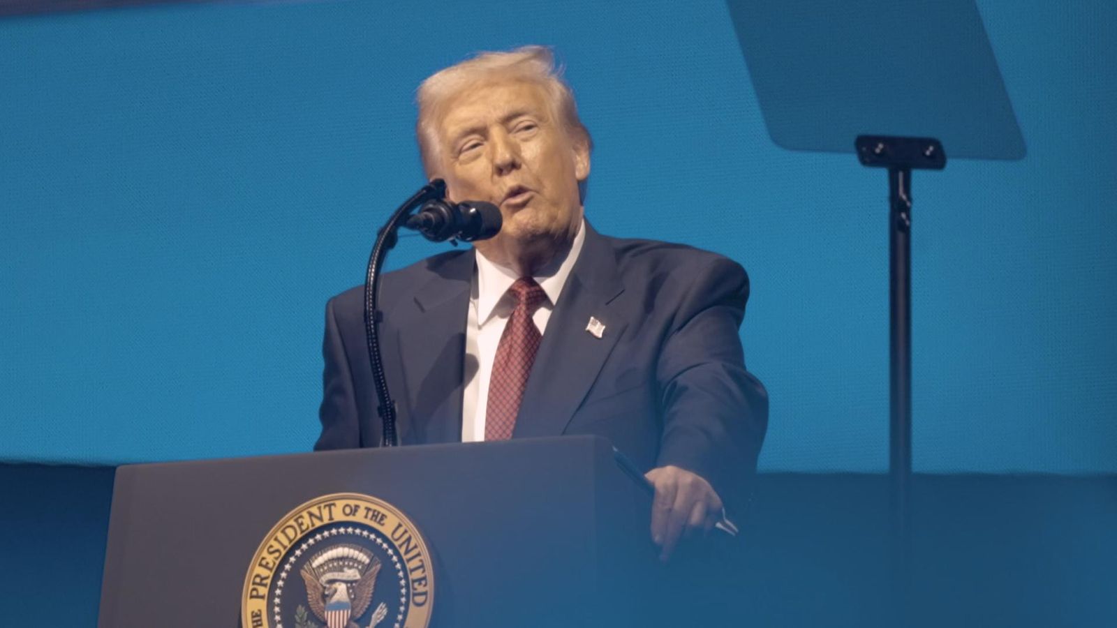 Um ano depois da vitória eleitoral de Donald Trump, surgiu uma história não contada | Notícias dos EUA