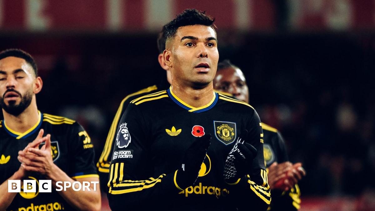 Casemiro applauds Manchester United fans