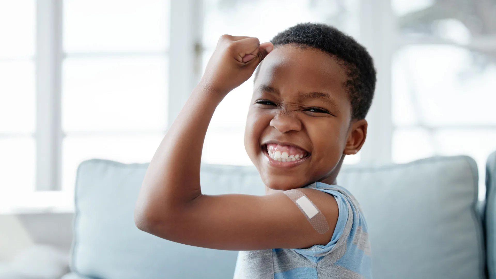 Vacina COVID associada a menos infecções e alergias em crianças com eczema